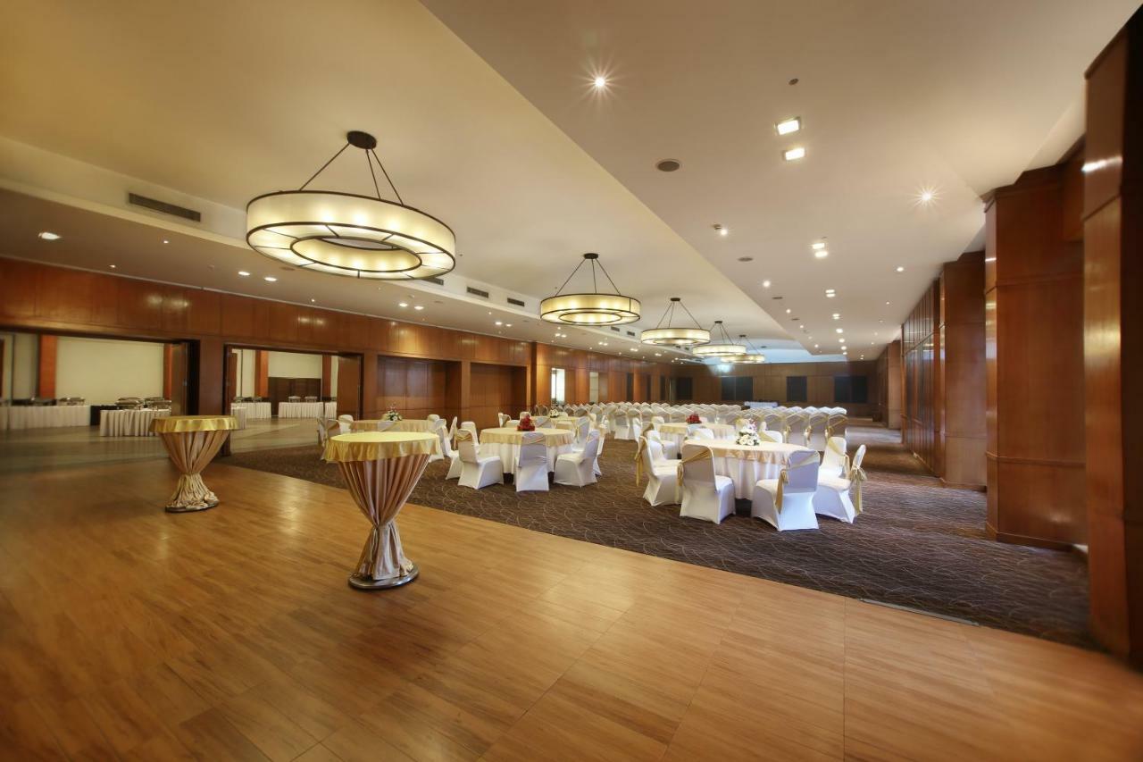 เมอร์รา ปัทนา โฮเต็ล Hotel ปัฏนา ภายนอก รูปภาพ